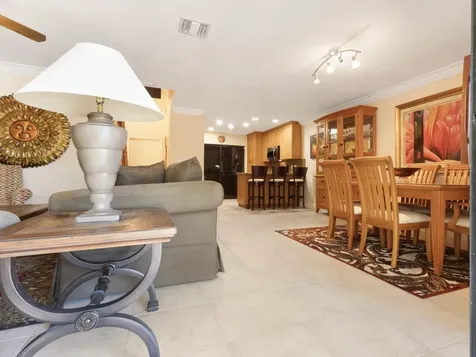 662 Mariners Way Boynton Beach FL 33435