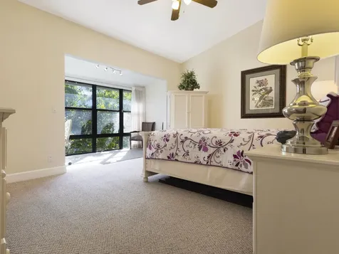 662 Mariners Way Boynton Beach FL 33435