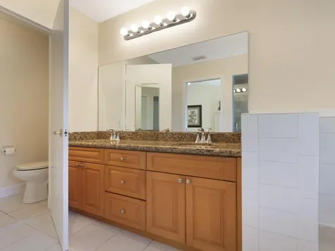 662 Mariners Way Boynton Beach FL 33435