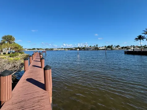 662 Mariners Way Boynton Beach FL 33435