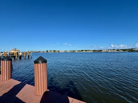 662 Mariners Way Boynton Beach FL 33435