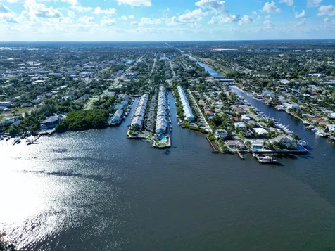 662 Mariners Way Boynton Beach FL 33435