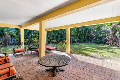 1495 Ne 4th Avenue Boca Raton FL 33432