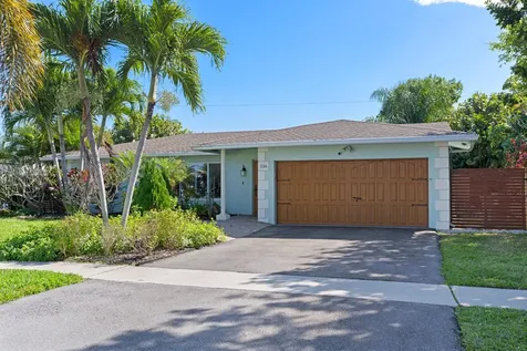 136 Oregon Lane Boca Raton FL 33487