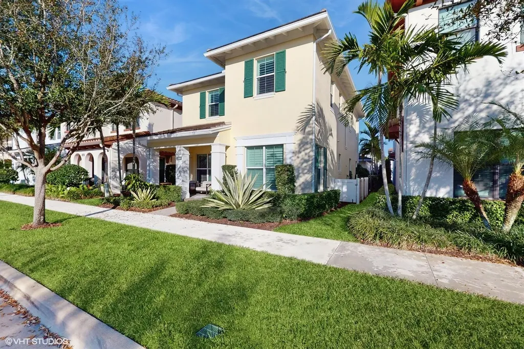 2098 Dickens Terrace Palm Beach Gardens FL 33418