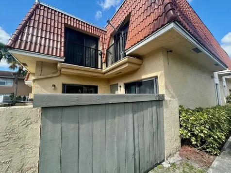4240 Nw 114th Terrace Coral Springs FL 33065