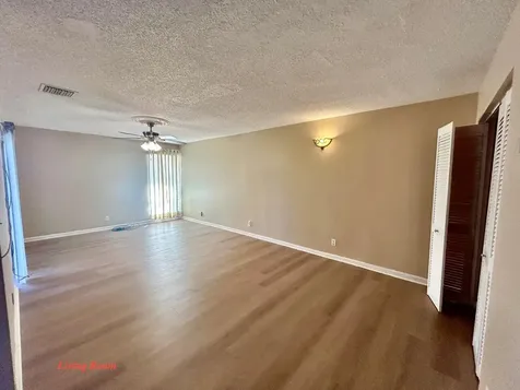 4240 Nw 114th Terrace Coral Springs FL 33065