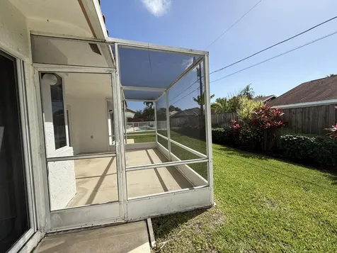 330 Oregon Lane Boca Raton FL 33487