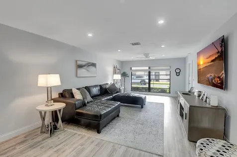 4820 Equestrian Circle Boynton Beach FL 33436