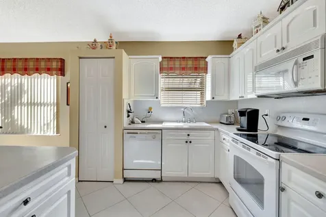 9766 Lemonwood Drive Boynton Beach FL 33437