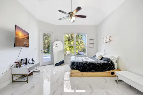 447 Pine Tree Court Atlantis FL 33462