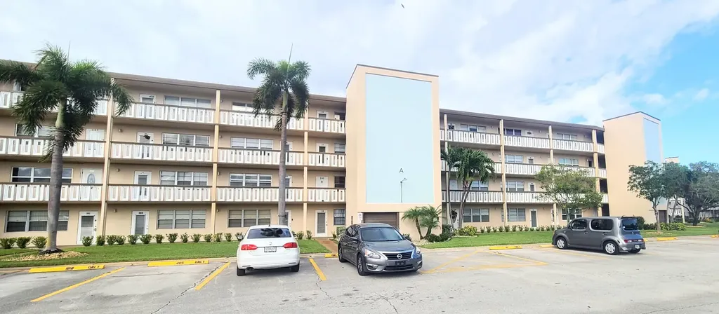 217 Southampton A West Palm Beach FL 33417