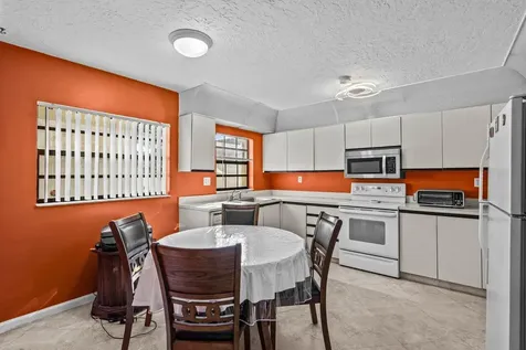 2195 Nw 14th Street Delray Beach FL 33445
