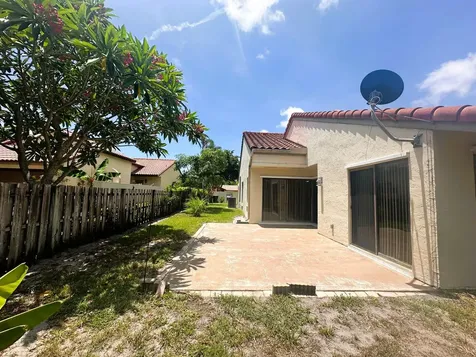 2195 Nw 14th Street Delray Beach FL 33445