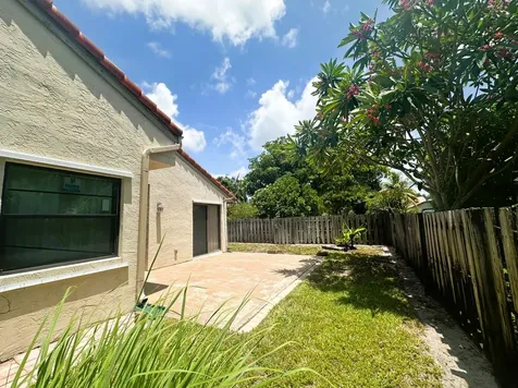 2195 Nw 14th Street Delray Beach FL 33445
