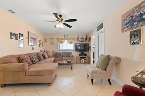 2081 Sw 12th Avenue Boynton Beach FL 33426