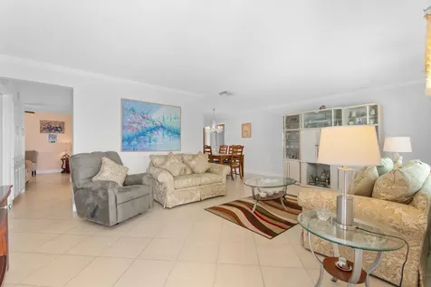 2081 Sw 12th Avenue Boynton Beach FL 33426