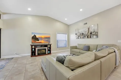 11660 Island Lakes Lane Boca Raton FL 33498