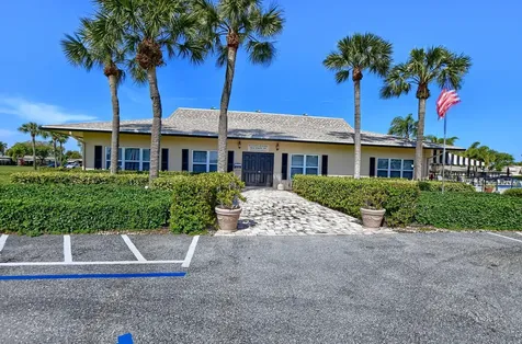140 South Boulevard Boynton Beach FL 33435