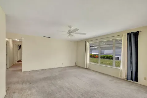 140 South Boulevard Boynton Beach FL 33435
