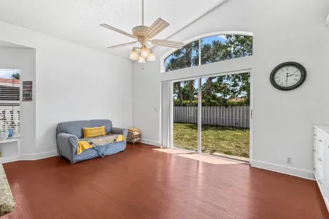 5169 Prairie Dunes Village Circle Lake Worth FL 33463