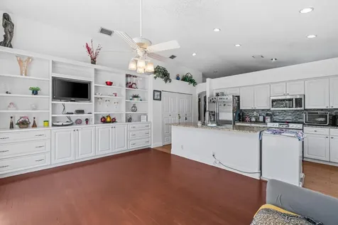 5169 Prairie Dunes Village Circle Lake Worth FL 33463