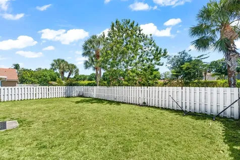 5169 Prairie Dunes Village Circle Lake Worth FL 33463