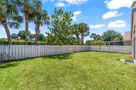 5169 Prairie Dunes Village Circle Lake Worth FL 33463