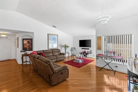 5169 Prairie Dunes Village Circle Lake Worth FL 33463