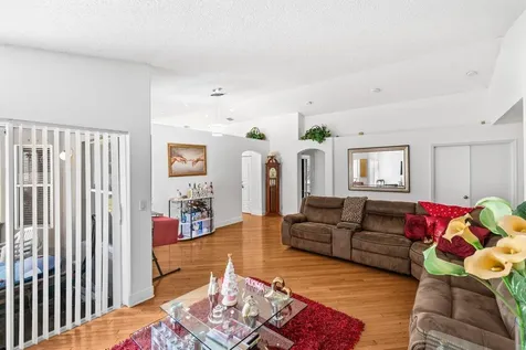5169 Prairie Dunes Village Circle Lake Worth FL 33463