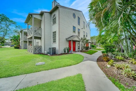 5095 Heatherhill Lane Boca Raton FL 33486