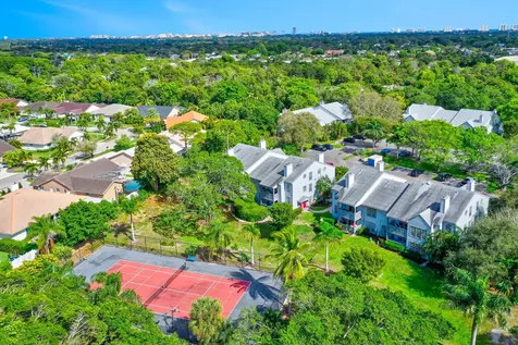 5095 Heatherhill Lane Boca Raton FL 33486