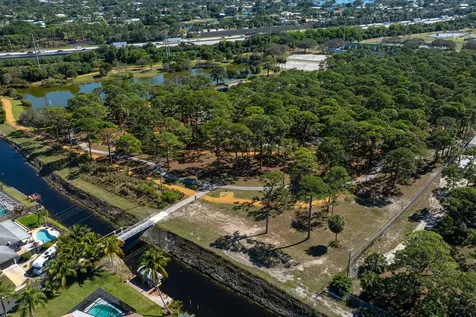 1422 Oxford Lane Boynton Beach FL 33426