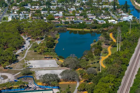 1422 Oxford Lane Boynton Beach FL 33426