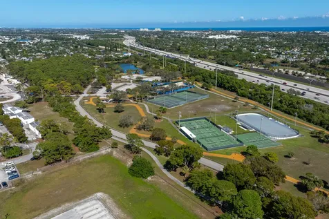 1422 Oxford Lane Boynton Beach FL 33426