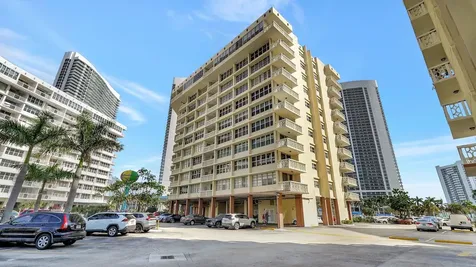1825 S Ocean Drive Drive Hallandale Beach FL 33009
