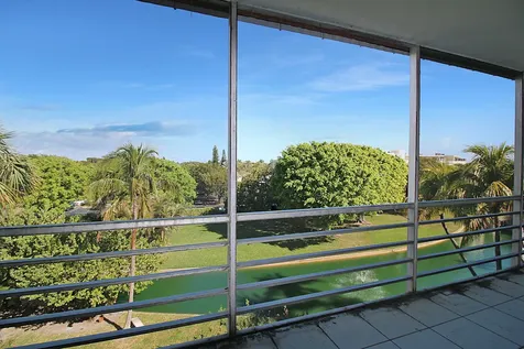 300 Waterway Drive Lantana FL 33462