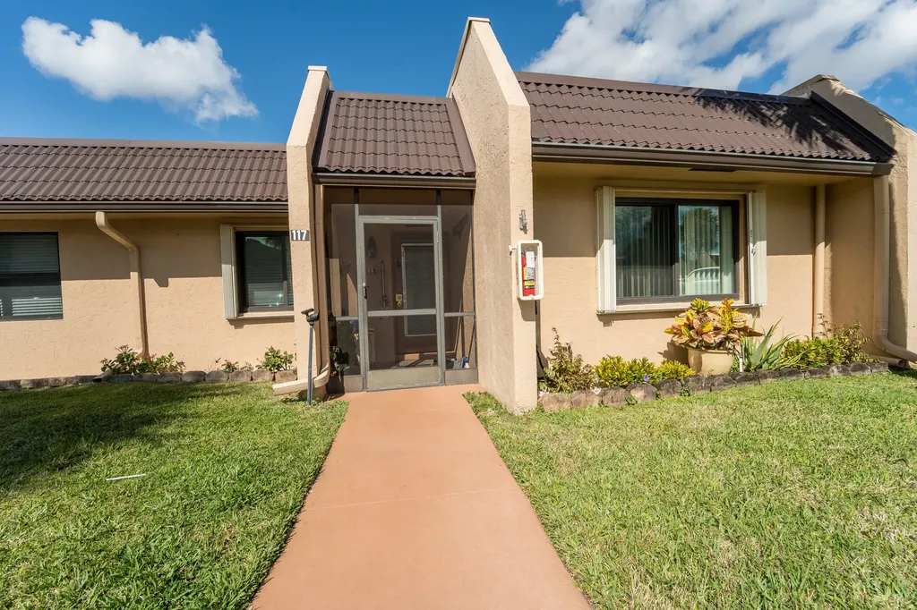 117 Lake Nancy Drive West Palm Beach FL 33411