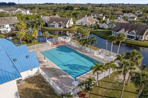 1907 Aynsley Way Vero Beach FL 32966