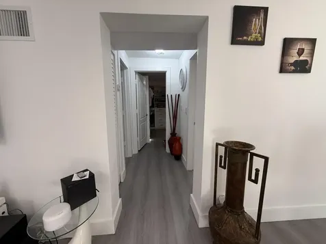303 Nw 28 Way Fort Lauderdale FL 33311