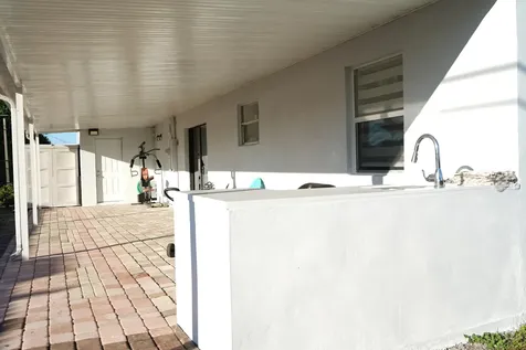 303 Nw 28 Way Fort Lauderdale FL 33311