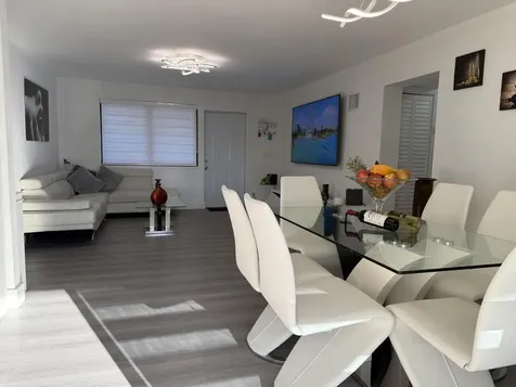 303 Nw 28 Way Fort Lauderdale FL 33311