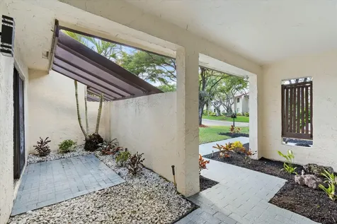 21690 Tall Palm Circle Boca Raton FL 33433