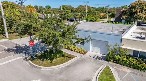 3496 NE 12 Terrace Terrace Oakland Park FL 33334