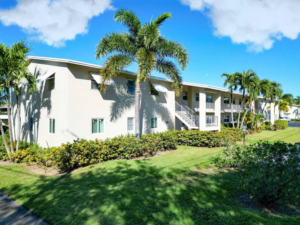 301 Circle Drive Boynton Beach FL 33435