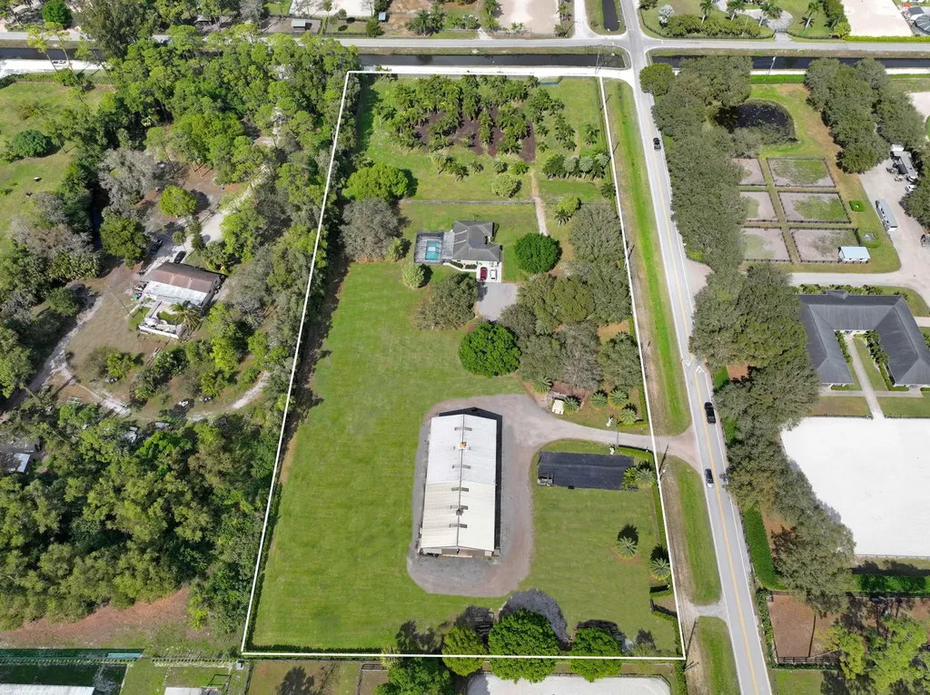 13528 N 6th Court Loxahatchee Groves FL 33470