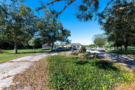 13528 N 6th Court Loxahatchee Groves FL 33470