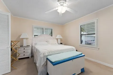 1136 Se Osceola Street Stuart FL 34996