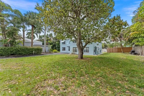 1136 Se Osceola Street Stuart FL 34996