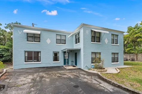 1136 Se Osceola Street Stuart FL 34996